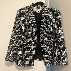 Le Suit Black and White Patterned Blazer